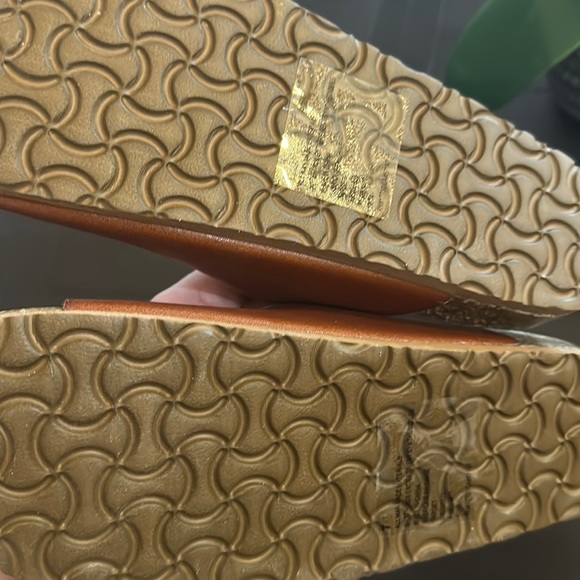 Birkenstock Look Mossimo brand beautiful new brown sandals - Picture 6 of 9